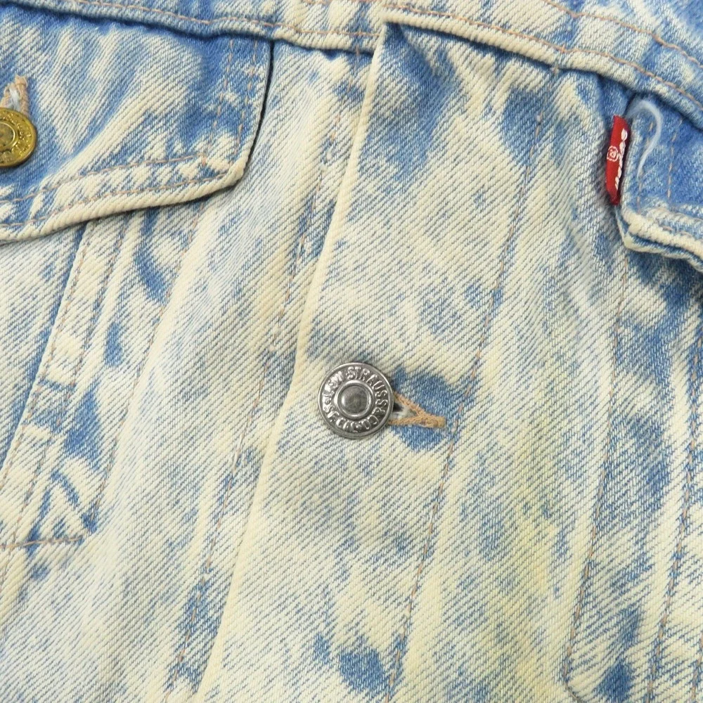 VINTAGE Levis Denim Jacket Large Made in USA Acid Wash Custom Trucker Type II